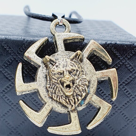 Other - ❤️Retro tiger head Leather Strap Necklace, N90201P117